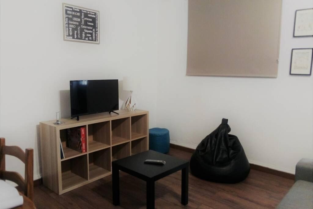 De Ca - Suite Com Acesso Independente E Kitchenette Lousa  Luaran gambar